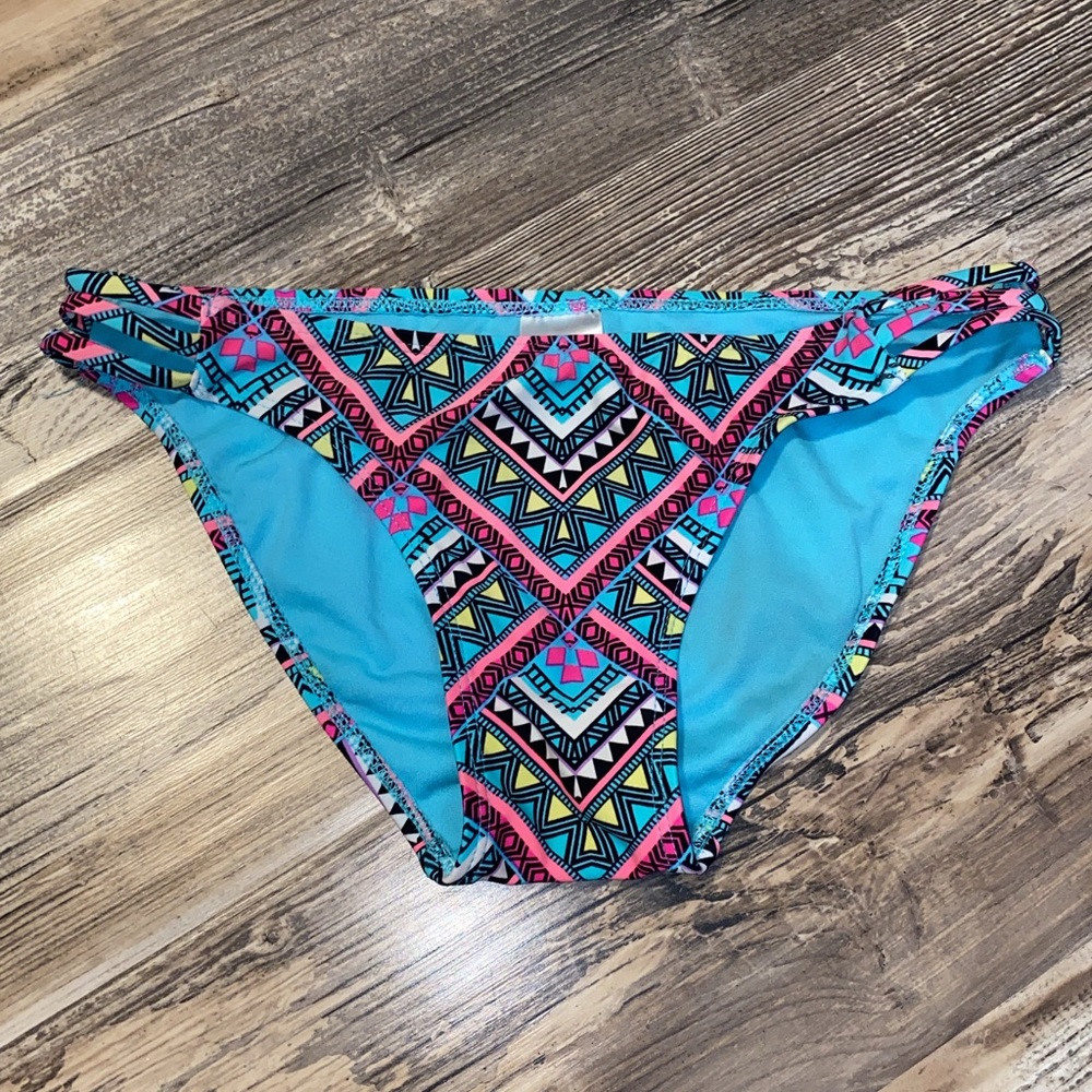 Bathing suit bottoms